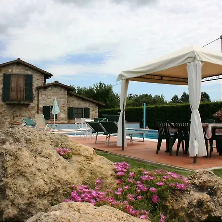 I Bertoni Sleeps 14 Pool Wifi *